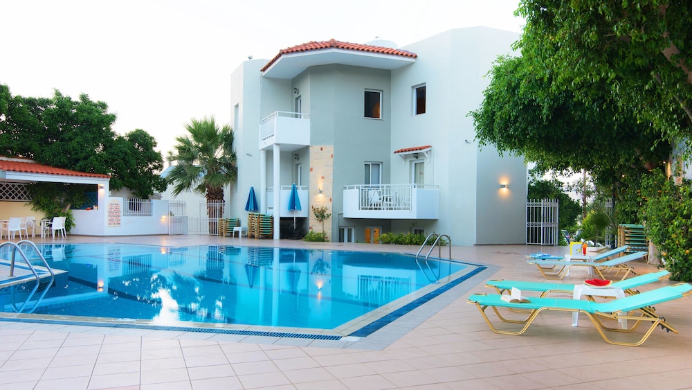 Melissa Apartments, Studios & Suites 7/60