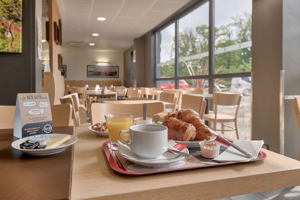 B&B HOTEL Bayonne Tarnos 26/30