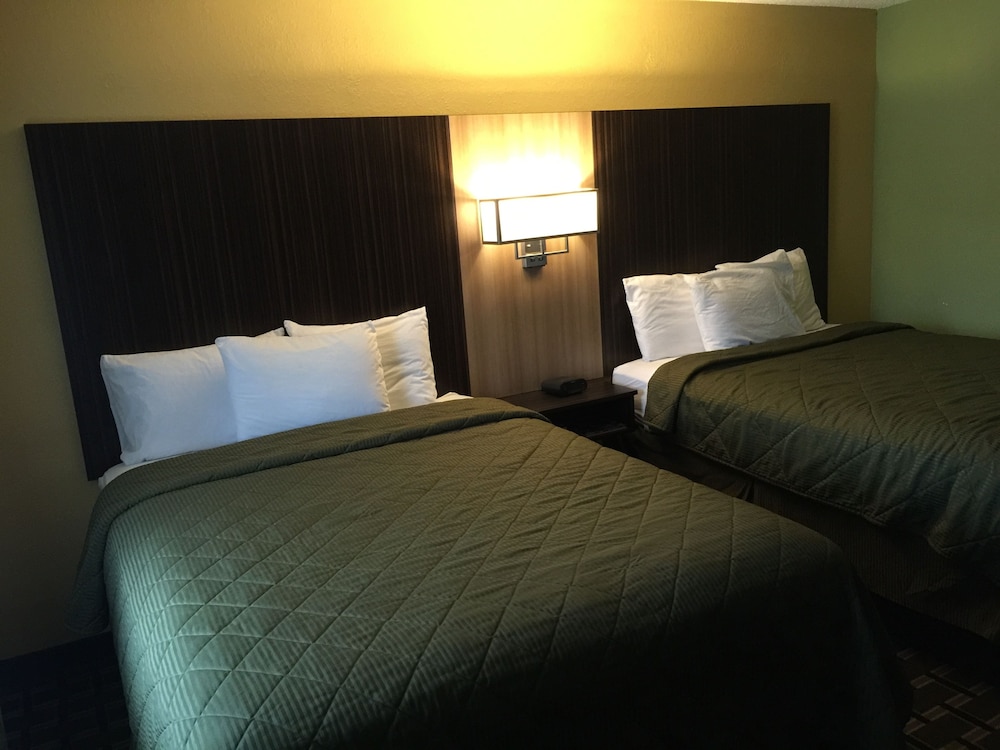 University Manor Inn 5/19
