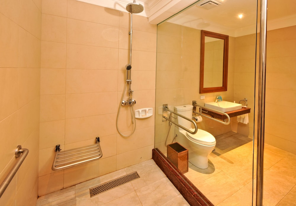 Costabella Tropical Beach Hotel 36/78