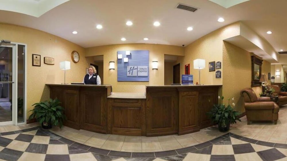 Holiday Inn Express Hotel Suites Mountain Home 17/58