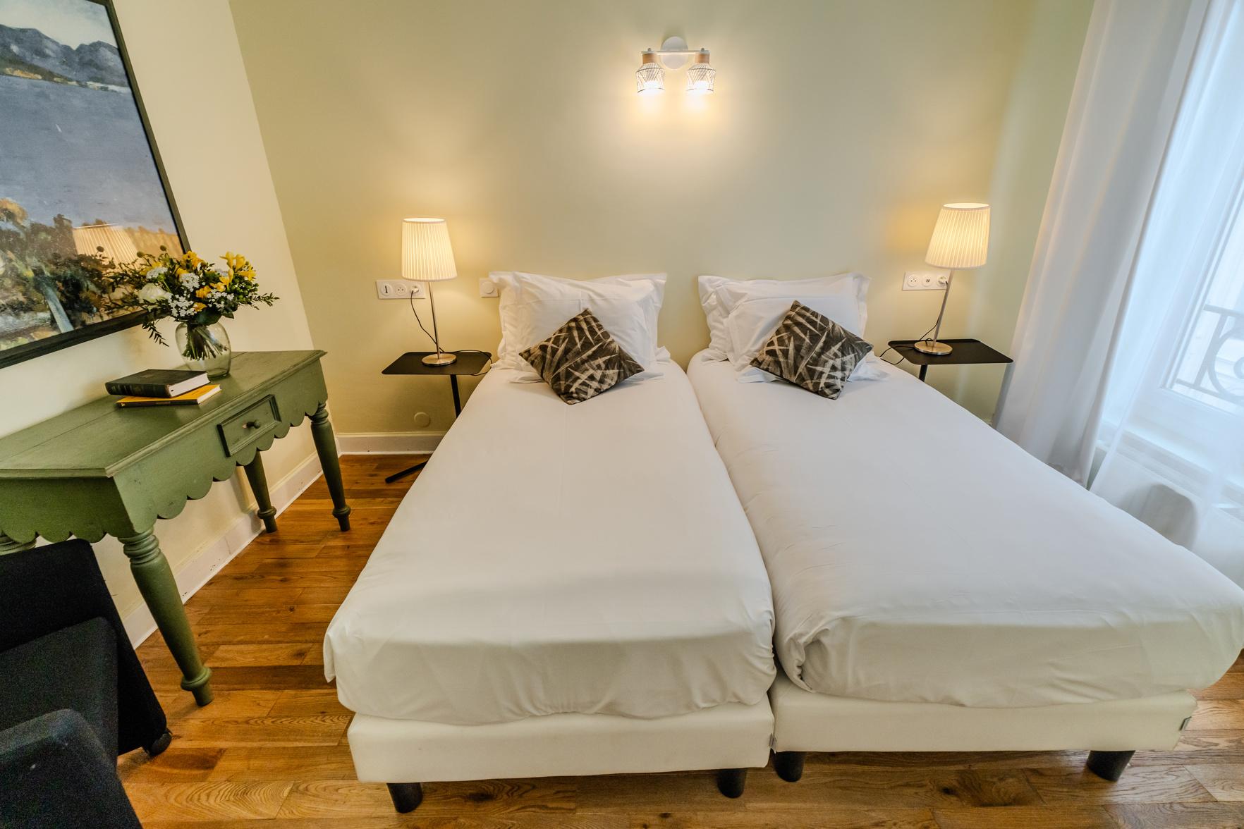 Standard, Twin Beds
