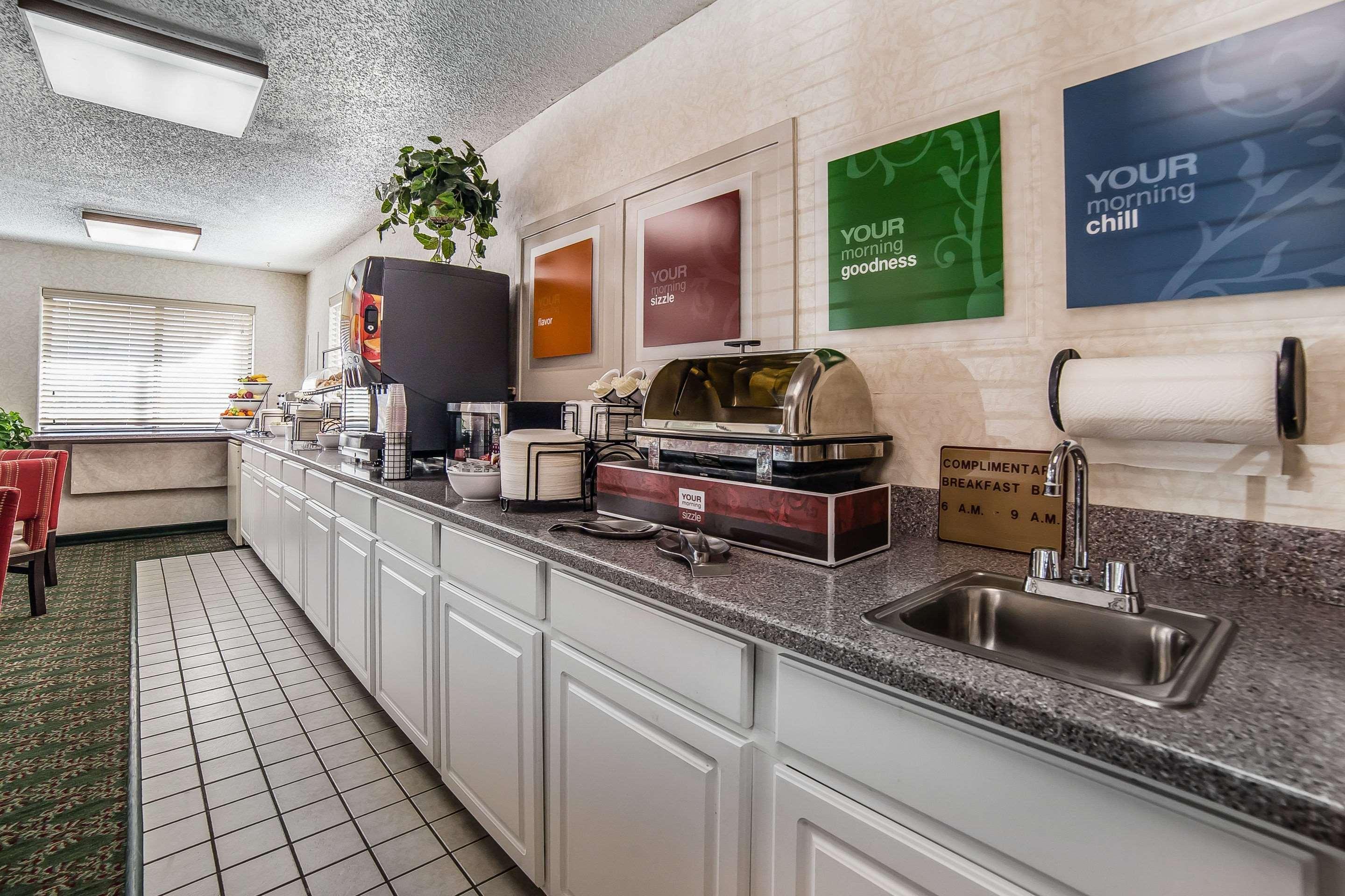 Yellowstone River Inn and Suites 9/47