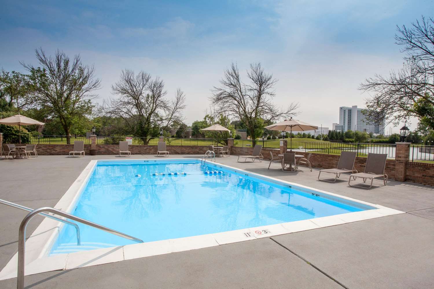 Wyndham Garden Schaumburg Chicago Northwest 12/27