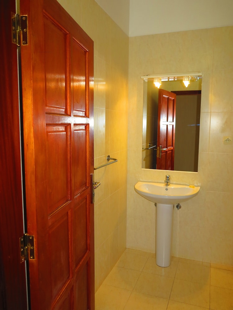 Hotel Castelo Branco 36/39