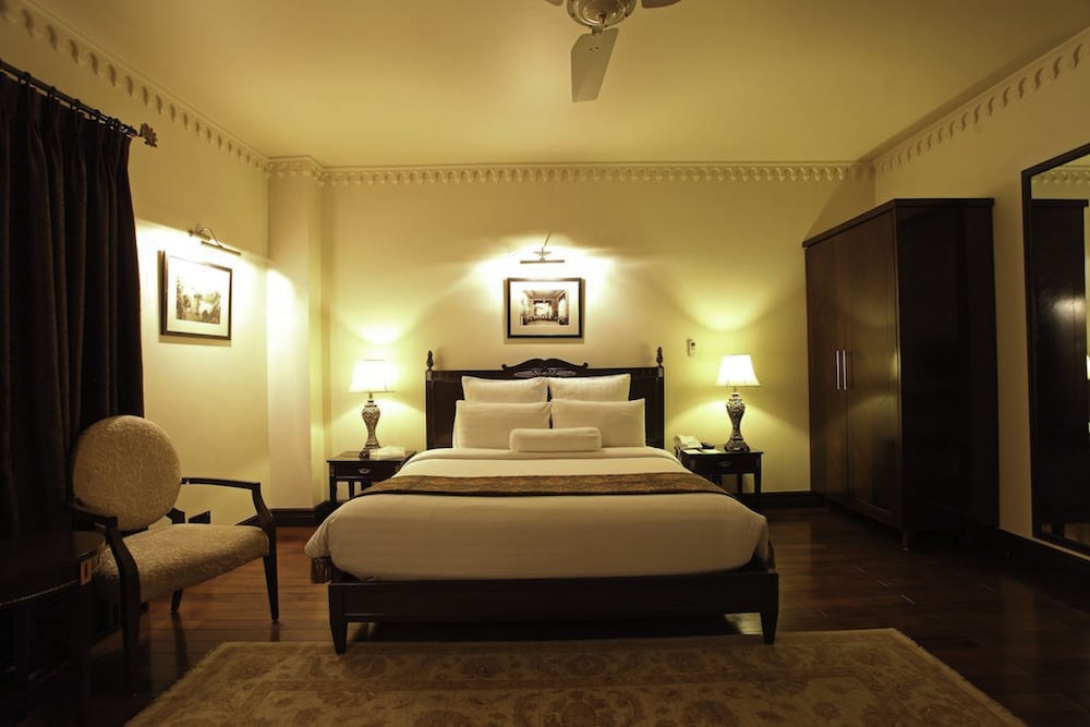 Heritage Luxury Suites - The Moor 16/65