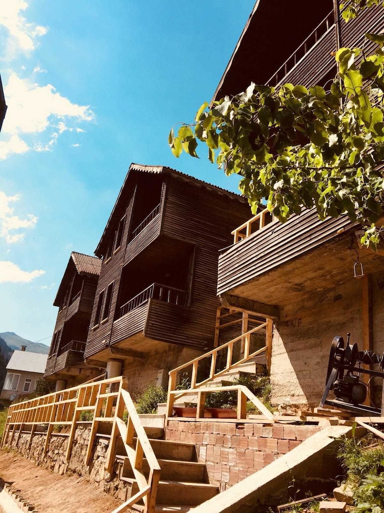 Pervanoglu Dinlenme Tesisi Motel 4/22