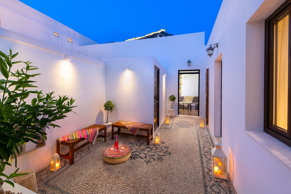 HOTEL LINDOS DIAMOND EXCLUSIVE VILLA 34/37