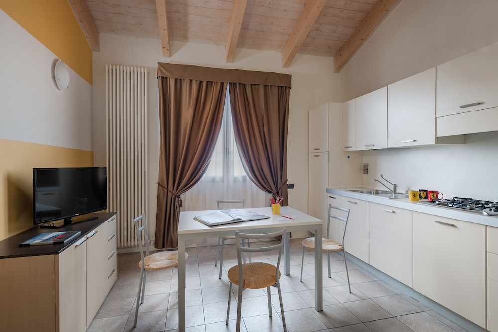 Maranello Village 44/70