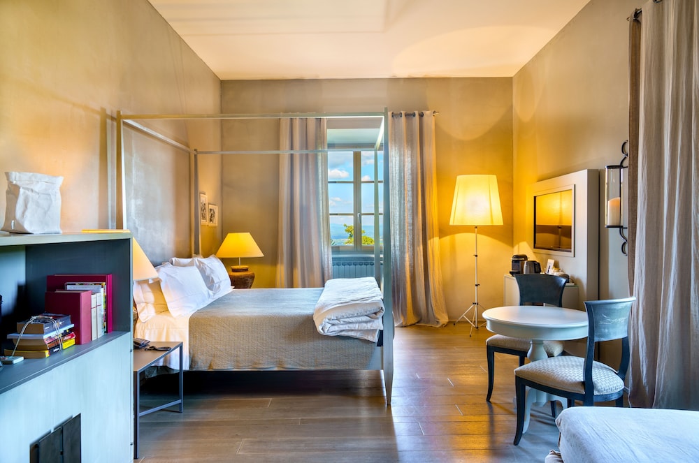Junior Suite, Villa, King Bed, Villa Sassolini, The Originals Collection 2/4