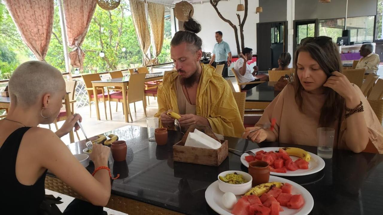 Hiranya Resorts 17/45