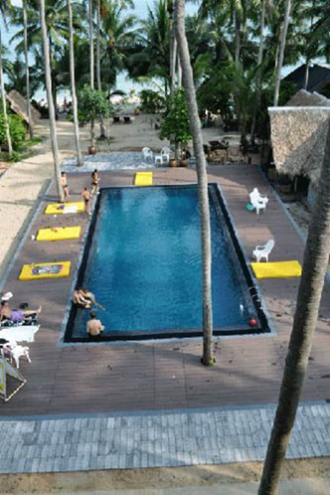 ASTROCOCO beach resort by Coconut Beach 8/42