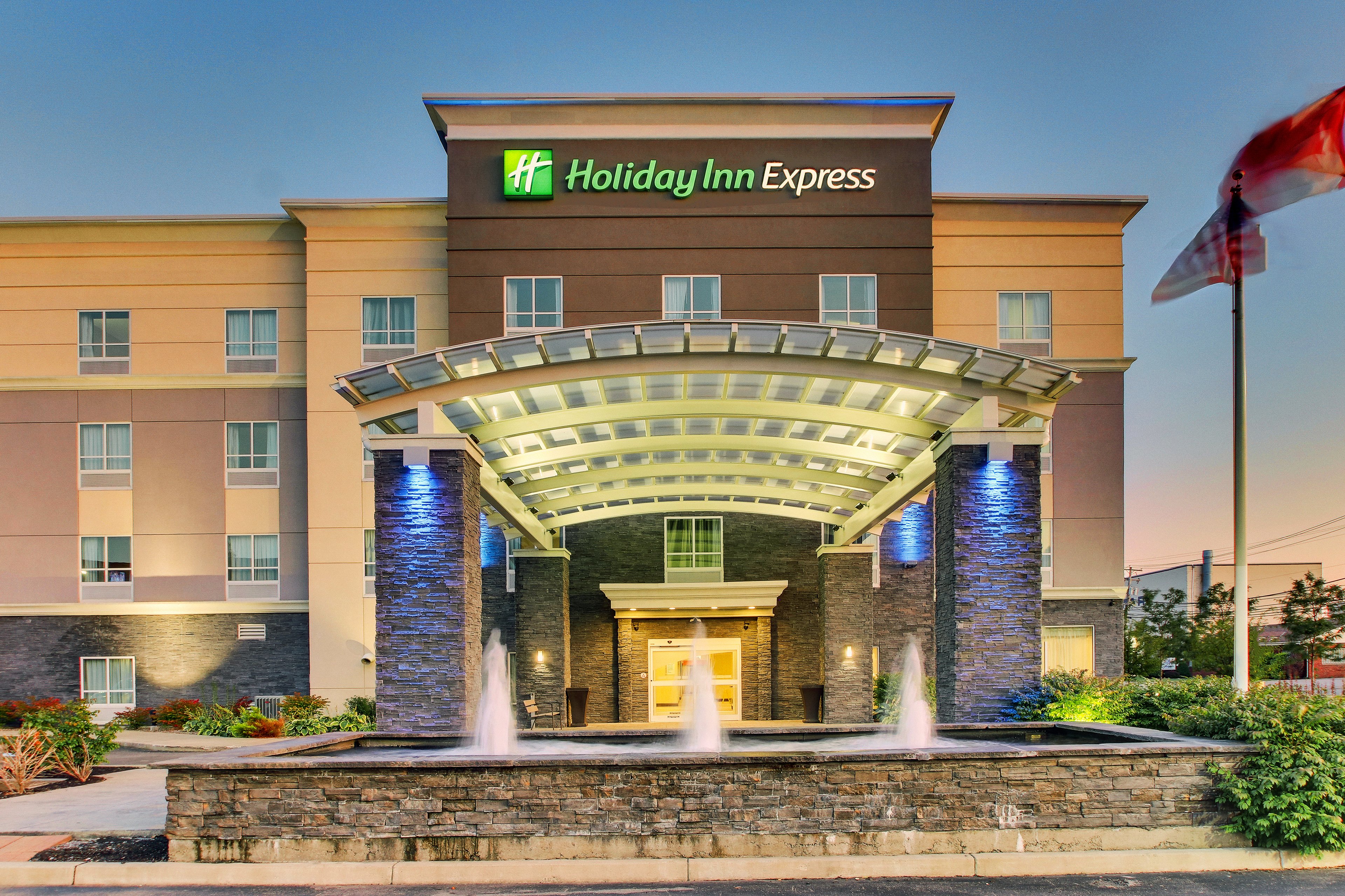 Holiday Inn Express Cheektowaga North East 1/46