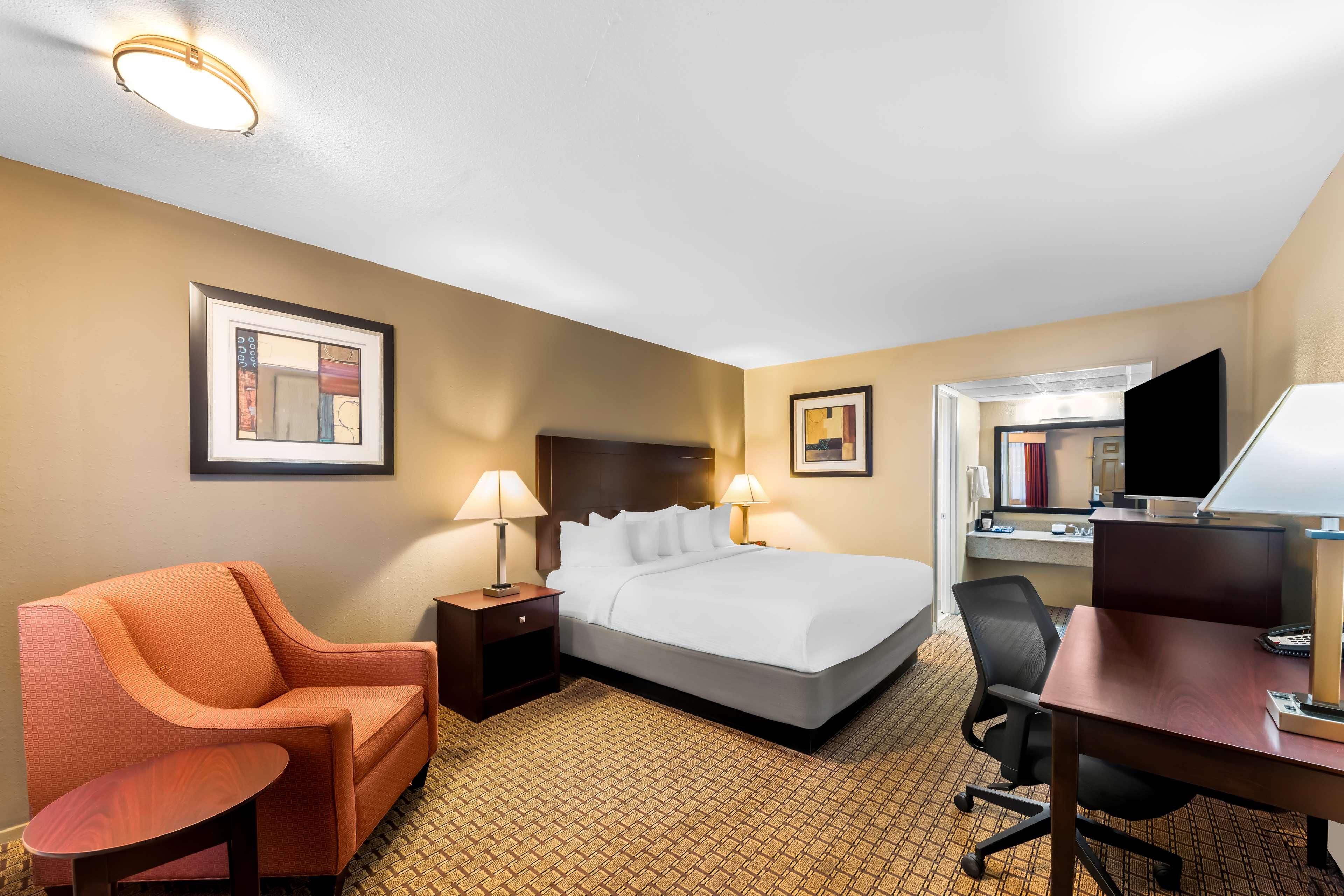 غرفة بسرير كينج لذوي الإعاقة، Best Western Markita Inn 4/5