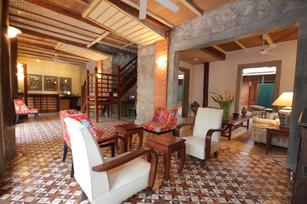 Sala Prabang Hotel 25/27