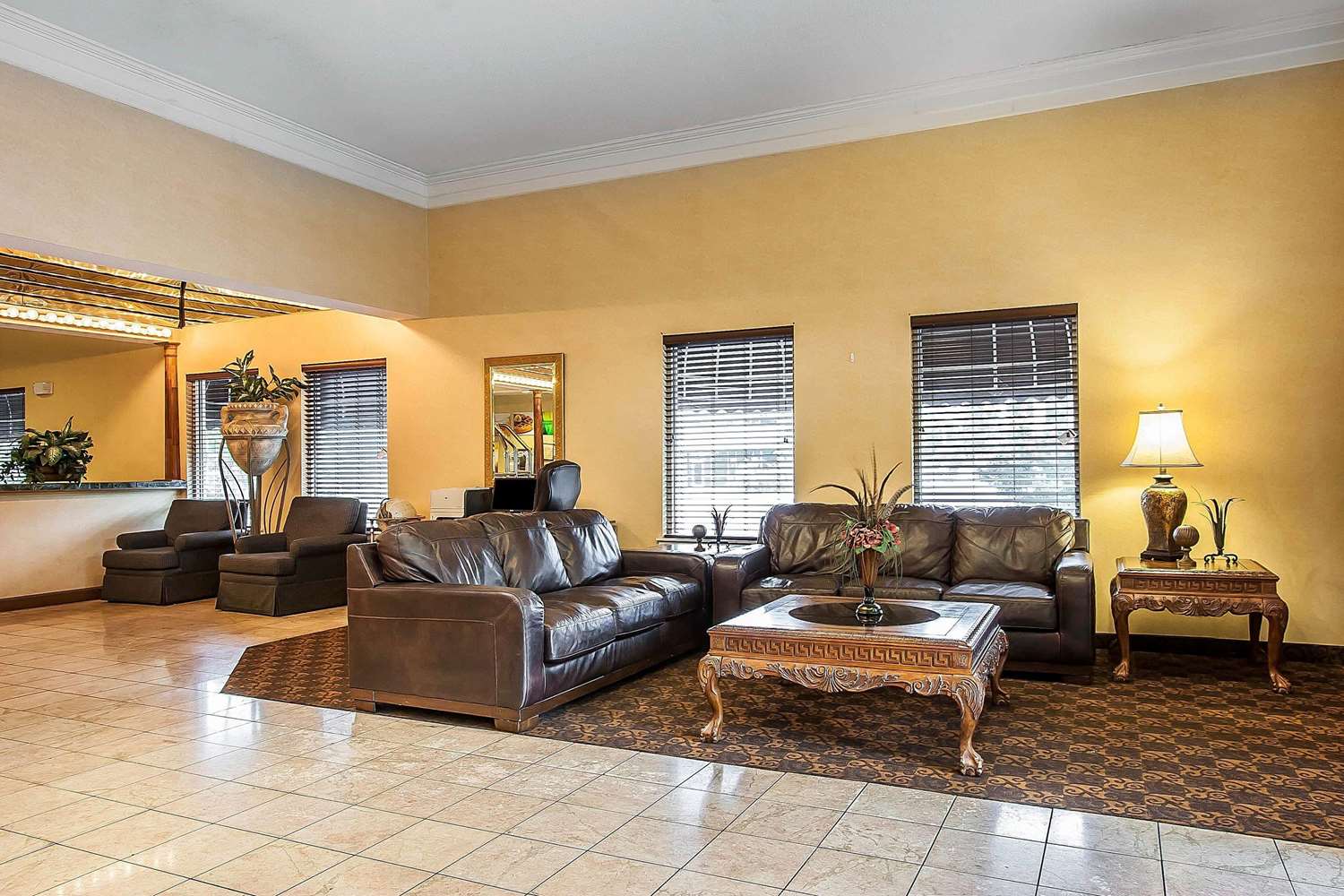 La Quinta Inn & Suites by Wyndham Memphis I-240 12/15
