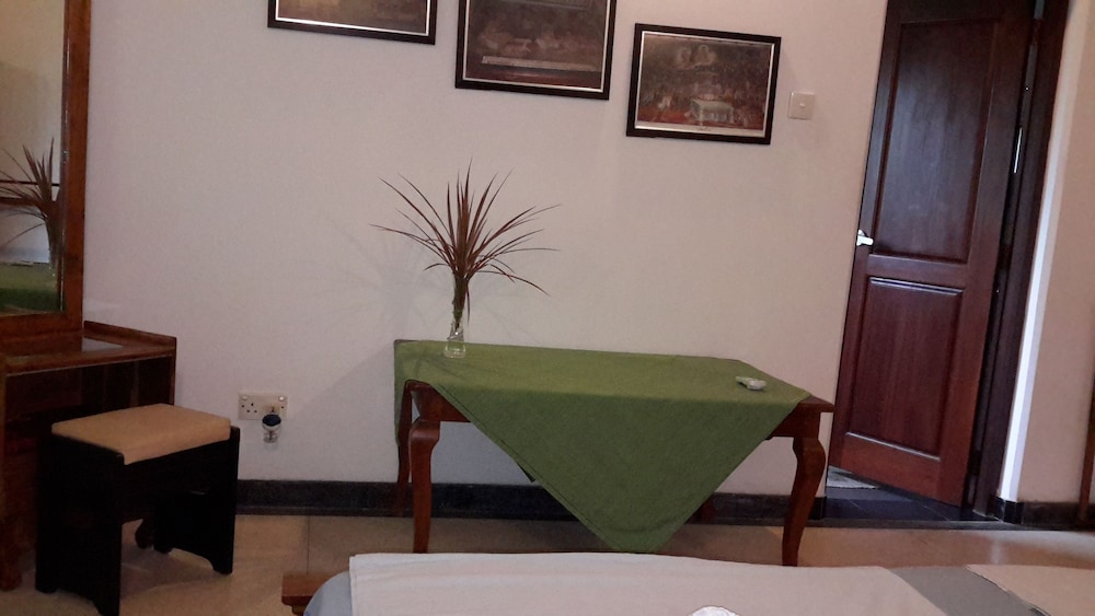 Arangala Bungalow 1/29