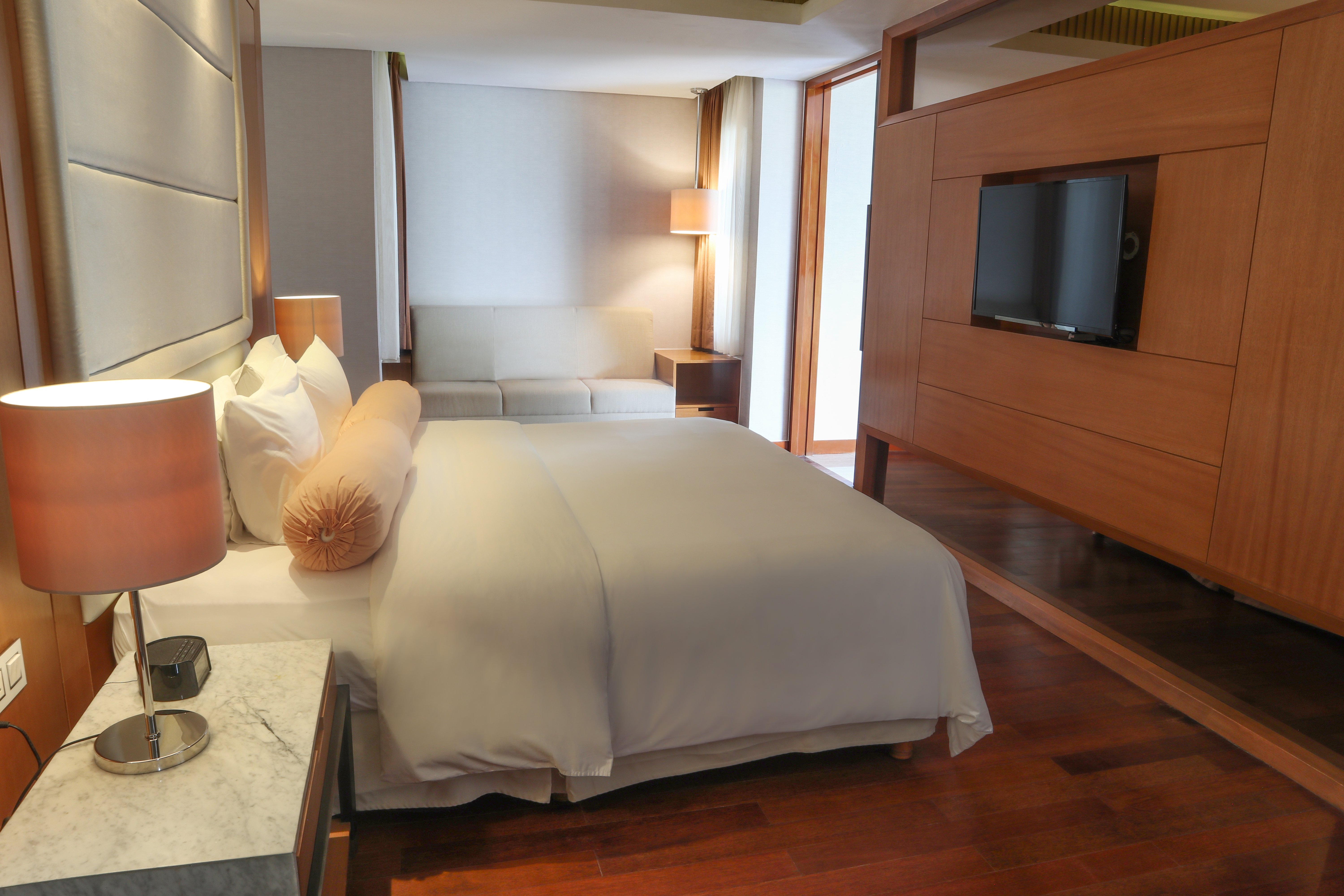 INTERCONTINENTAL BANDUNG DAGO PAKAR 14/50