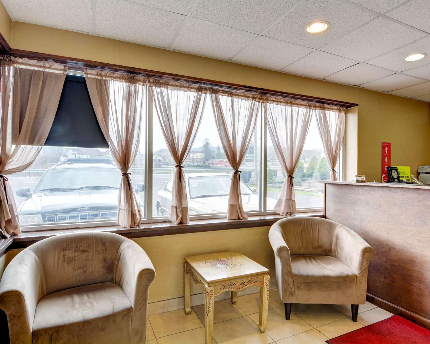 Econo Lodge Wytheville I-77 & I-81 12/21