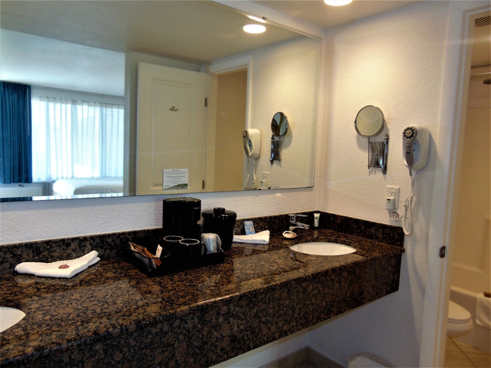 Dolphin Key Resort 49/50