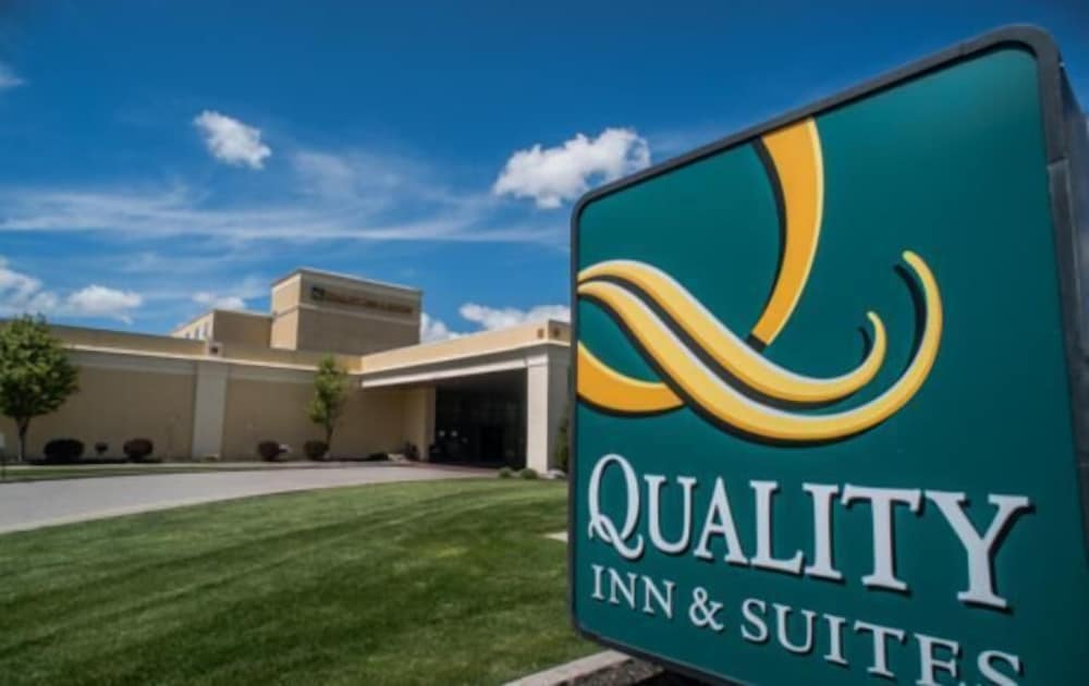 Quality Inn Suites Palm Island Indoor Waterpark 1/67