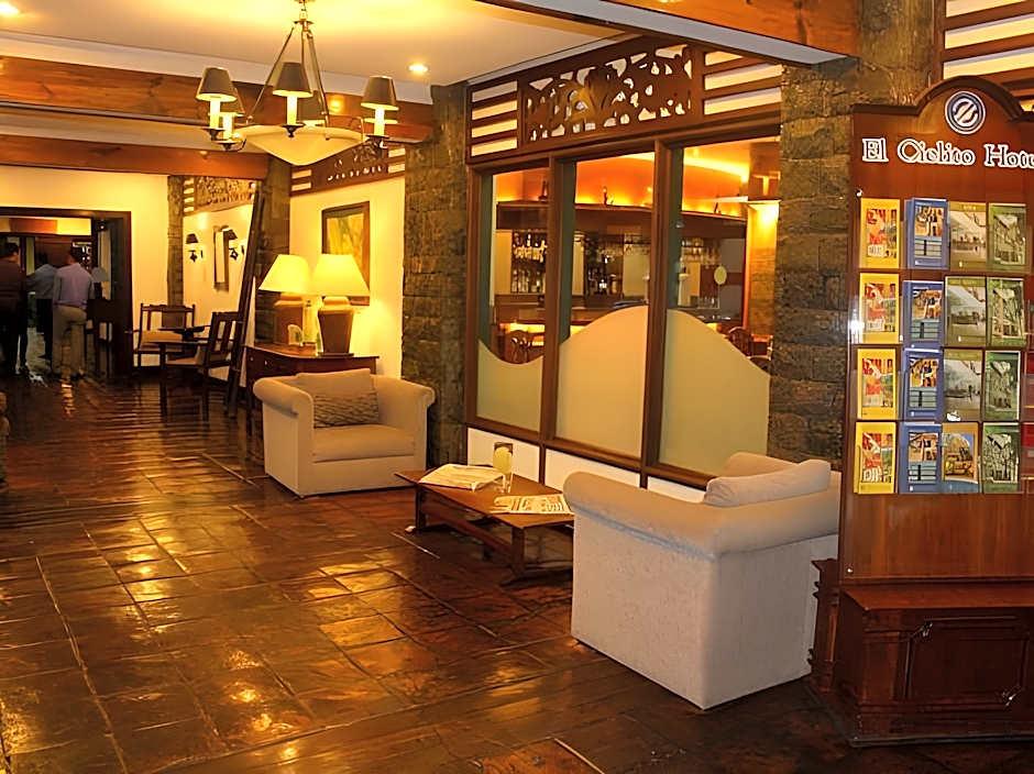 El Cielito Hotel Baguio 11/45