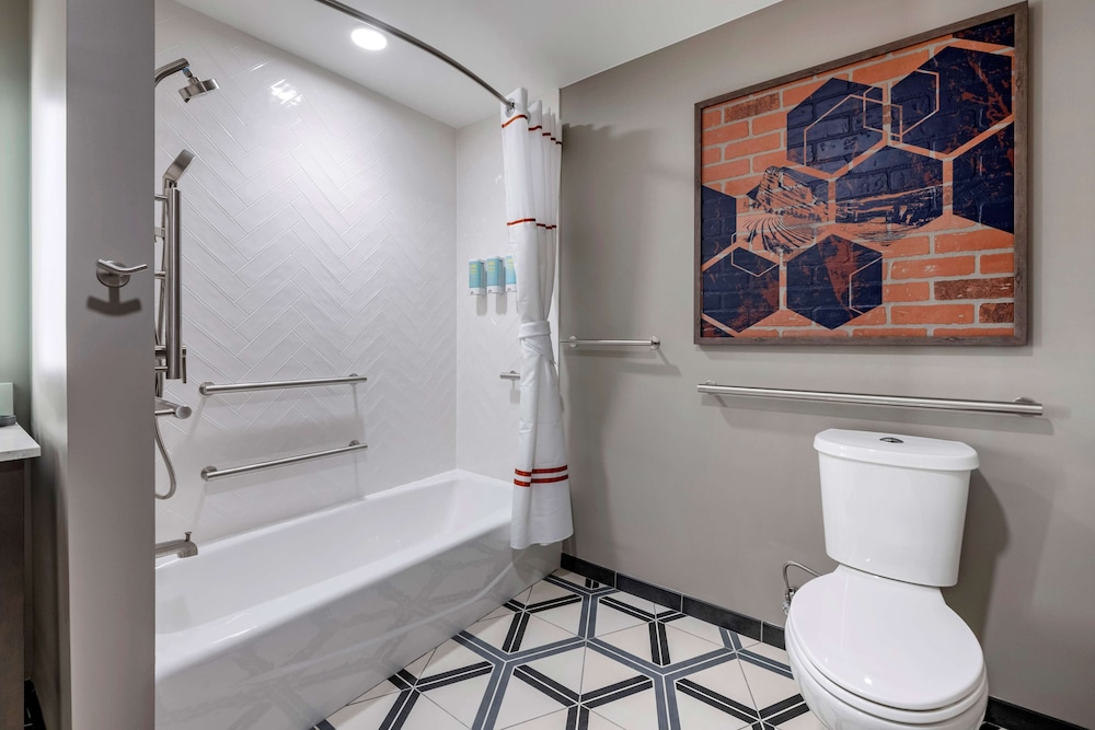 Vib Hotel by Best Western Denver RiNo 10/37
