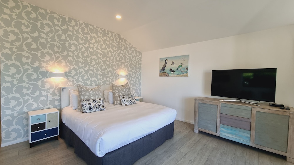 BEACH HOUSE KAWAU ISLAND 6/51