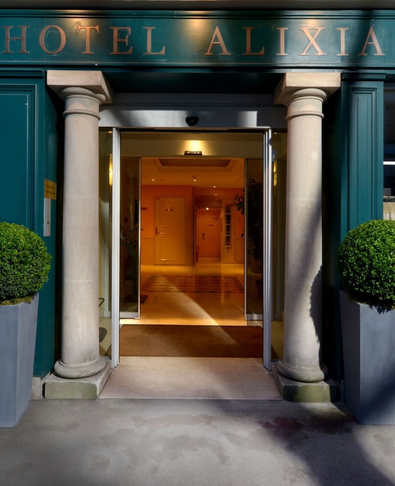 Hotel Montbriand Antony 24/44