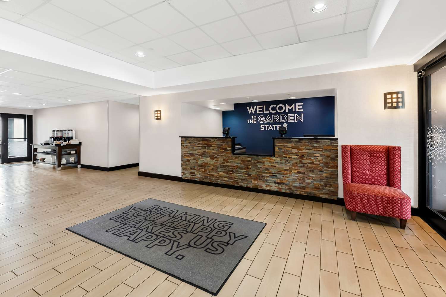 Hampton Inn Pennsville 6/48