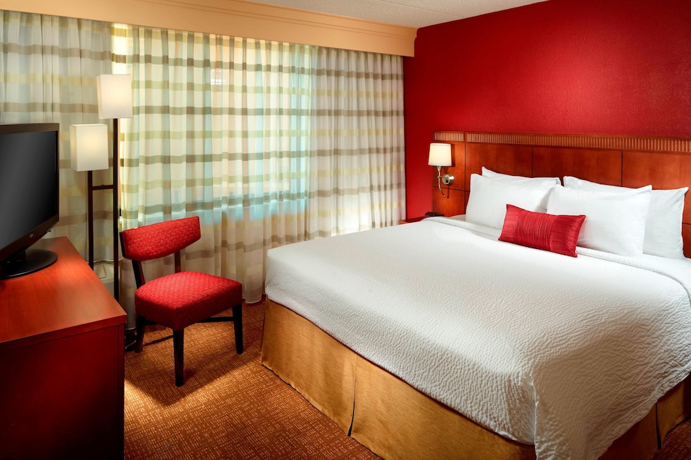 Courtyard By Marriott Columbus 11/71