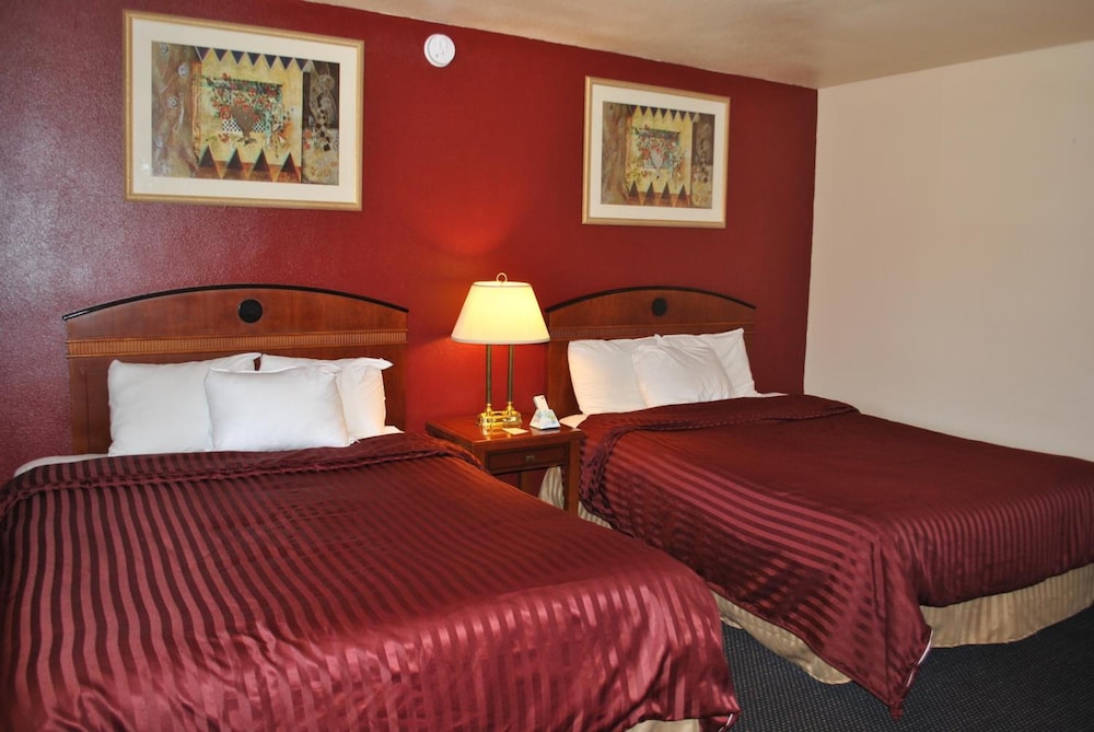 Budget Inn 24/66