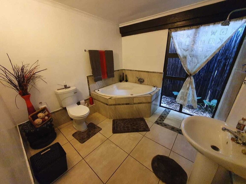 Breena Bnb Guest House 47/50