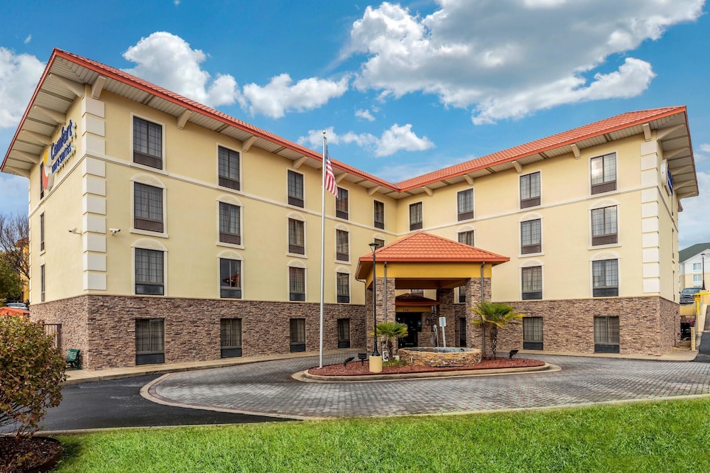 Comfort Inn & Suites Hamilton Place photo4