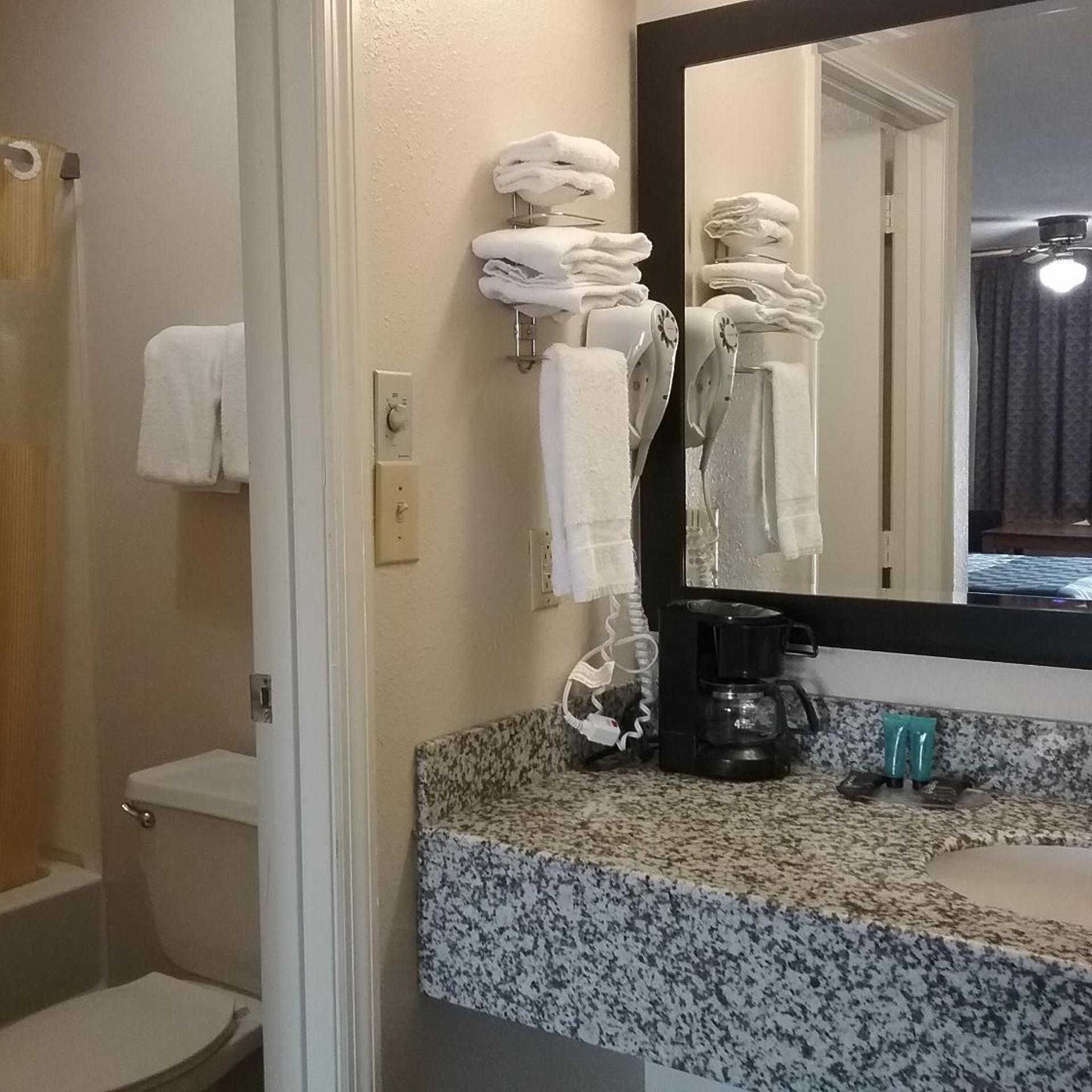 Americas Best Value Inn Blue Ridge 22/23