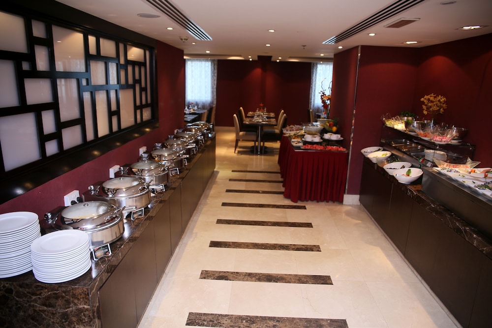 Al Hamra Hotel Sharjah 24/27
