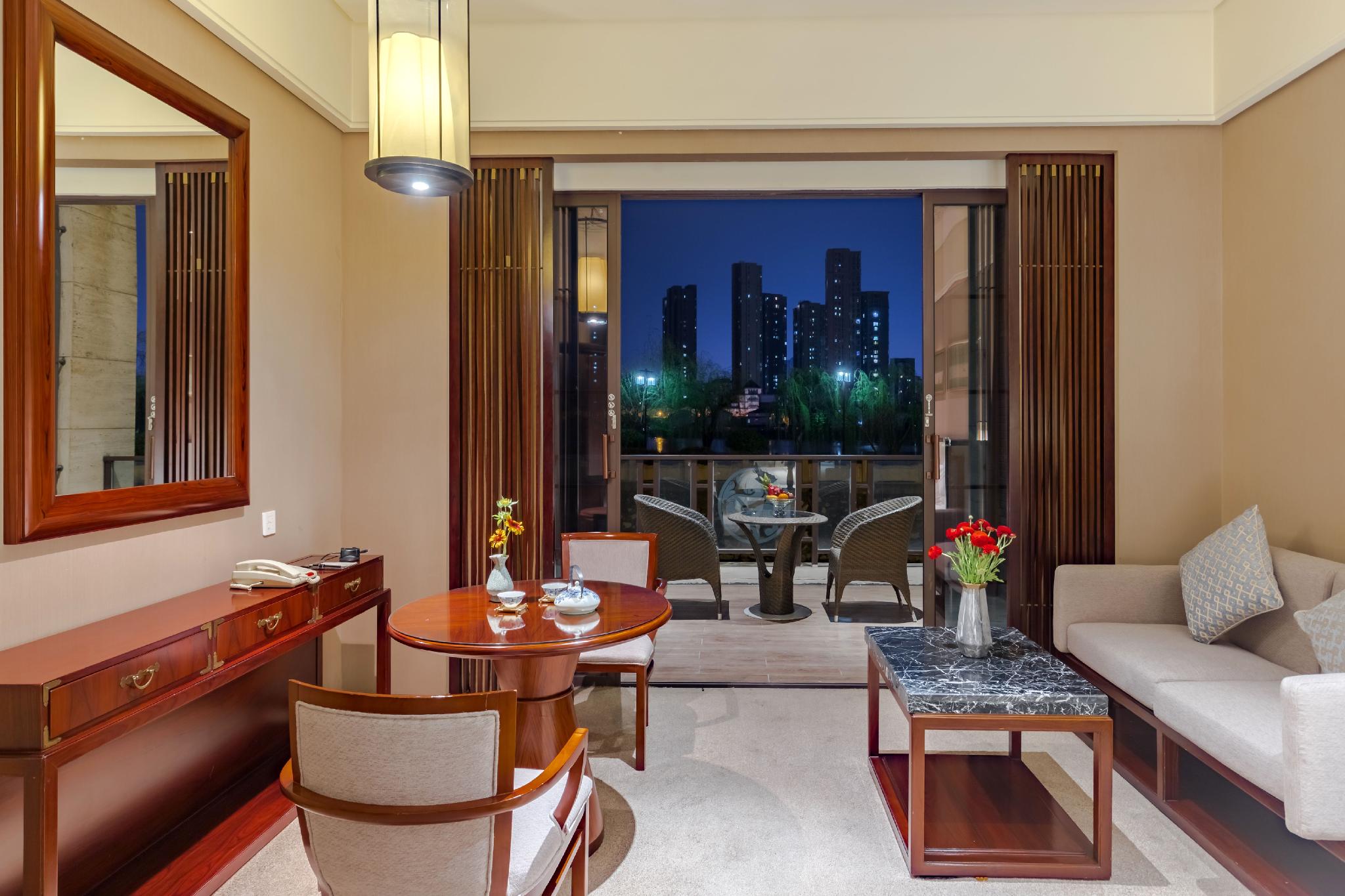 TONGQUETAI NEW CENTURY GRAND HOTEL 30/44