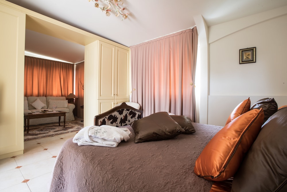 Hotel Kyrton 13/50