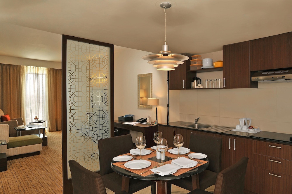 Four Points by Sheraton Hotel and Serviced Apartments Pune 38/47