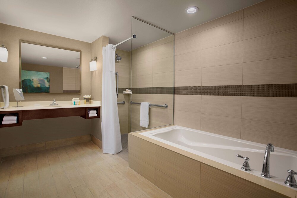 Hilton Garden Inn Lubbock 6/57