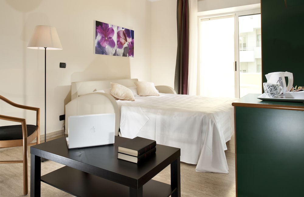 Astoria Suite Hotel 17/41