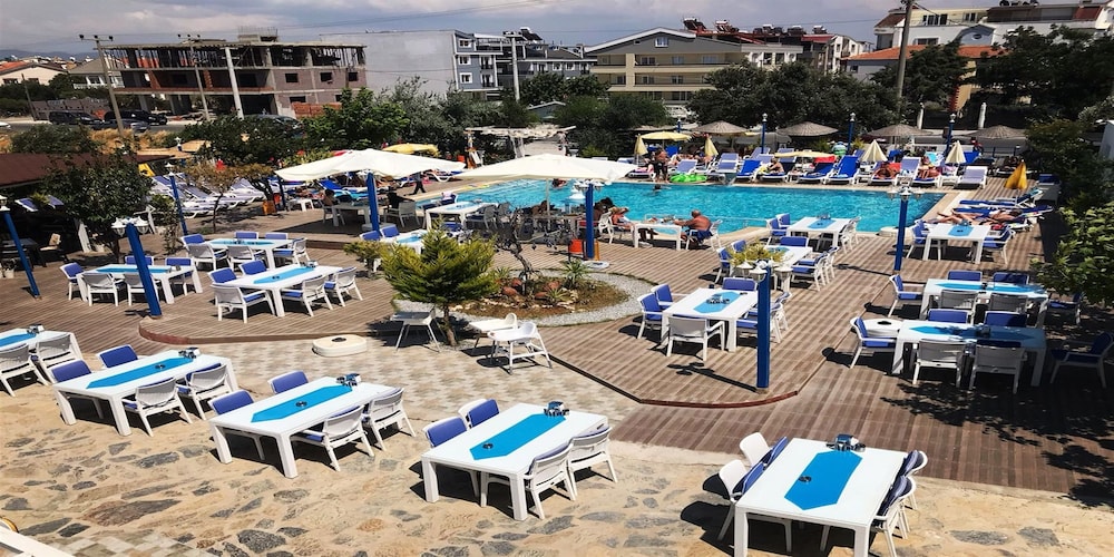 Mavi Restaurant & Bistro Villas 39/47