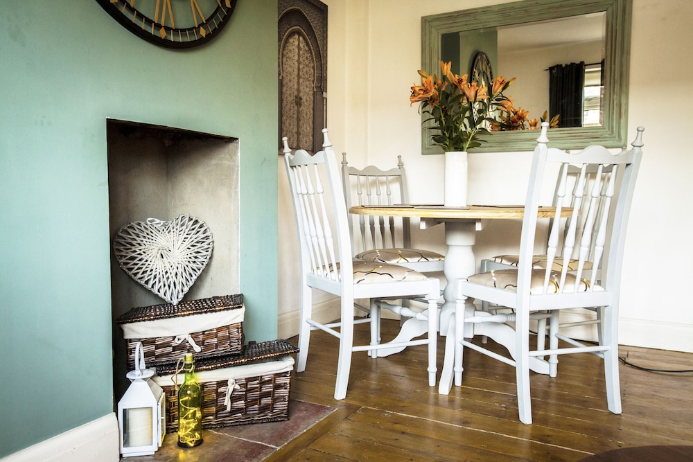 Stunning Central Richmond With Garden 22/34