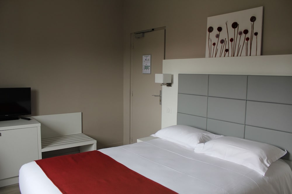 Classic, Single, Double Bed, Train Side، Hotel Le Quincangrogne 2/3