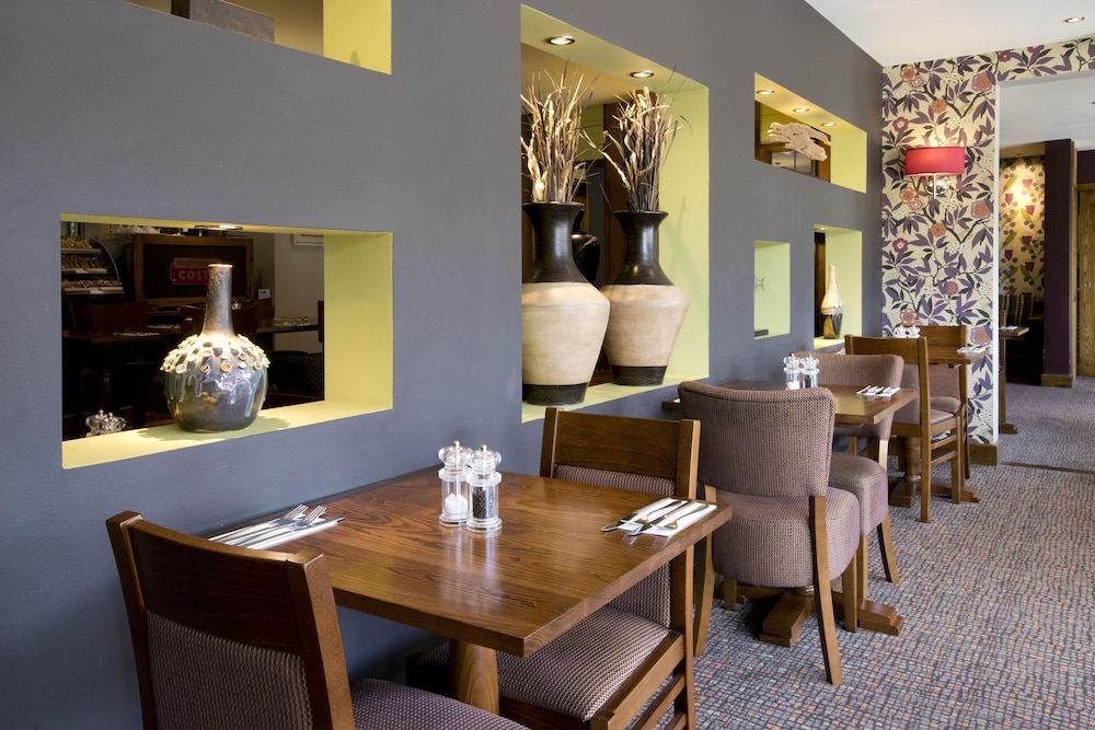 Premier Inn Aberdeen Airport (Dyce) 44/53