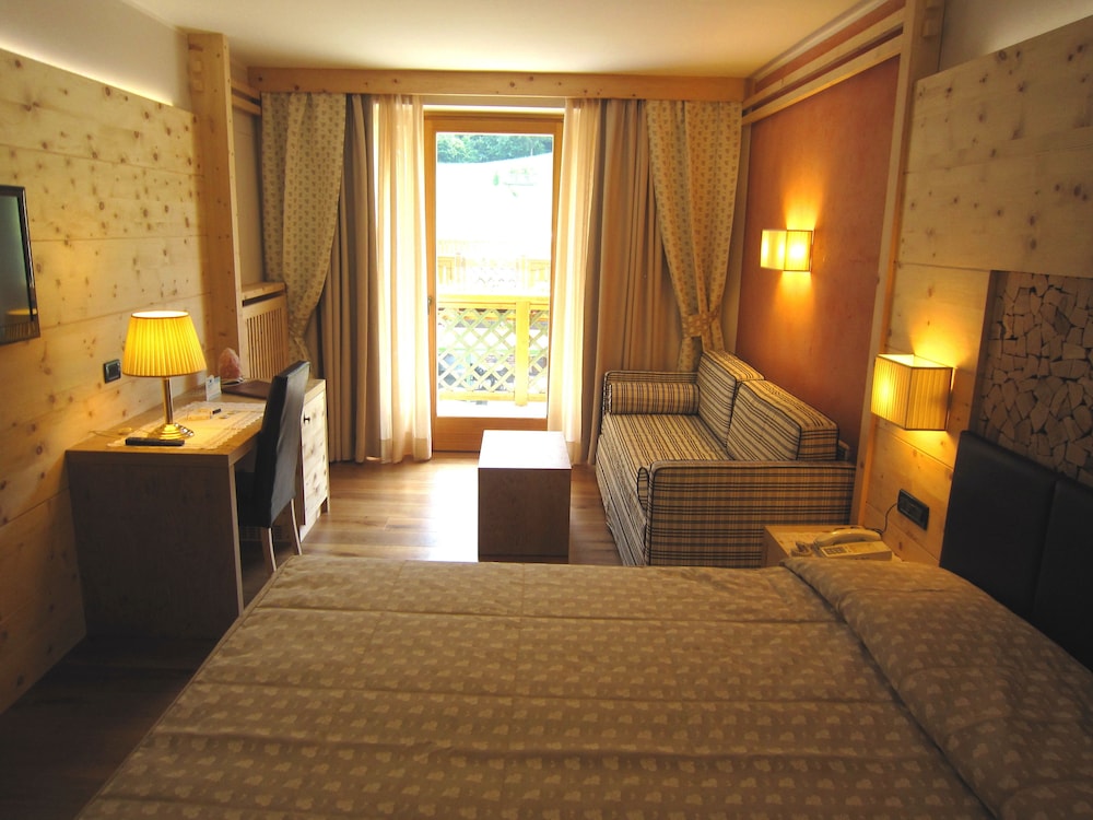 TEVINI DOLOMITES CHARMING HOTEL 22/56