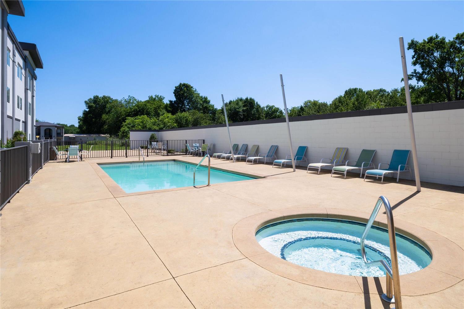La Quinta Inn & Suites by Wyndham Muskogee 17/37