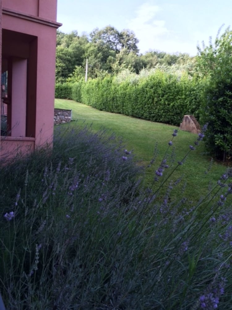MERIDIANA COUNTRY HOTEL 32/41