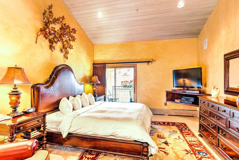 The Hythe, a Luxury Collection Resort, Vail 24/78