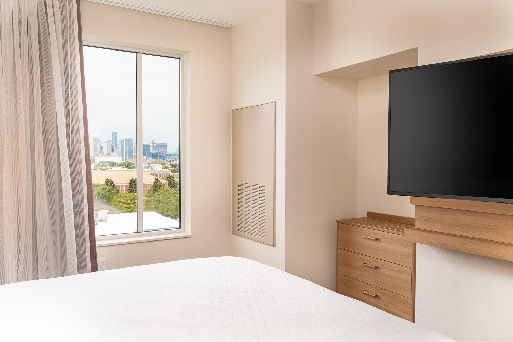 Studio, Suite, Kitchen